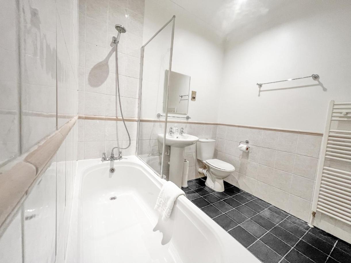 Redbourne Holiday Home Boston Phòng bức ảnh